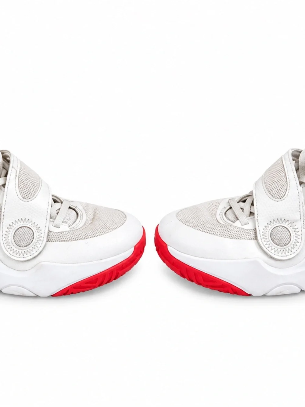 Nike Team Hustle D 11 Big Kids 3.5Y White Track Red Basketball Shoes